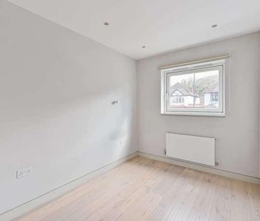 Valley Road, Streatham, SW16 - Photo 1