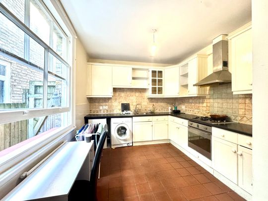 Chatham Road, Kingston Upon Thames, KT1 3AA - Photo 1