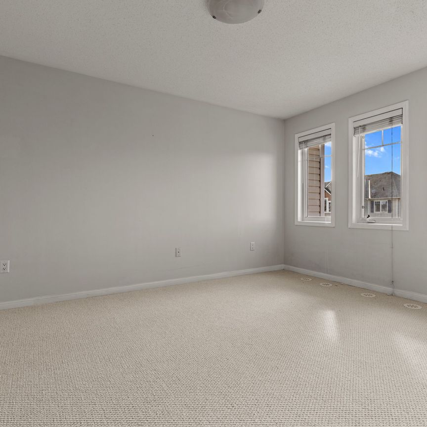 For Lease - 879 Willingdon Crescent, Milton, Ontario - Photo 1