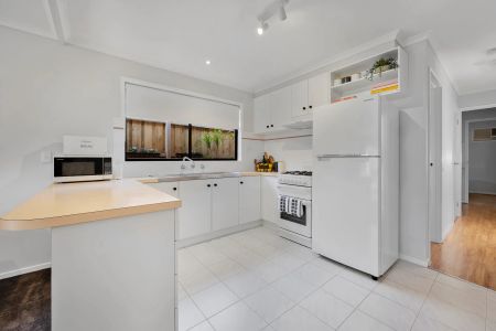 Beachside Living – Just 300m to the Foreshore! - Photo 3