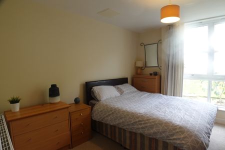 Room in a Shared Flat, Barrier Point Road, E16 - Photo 4