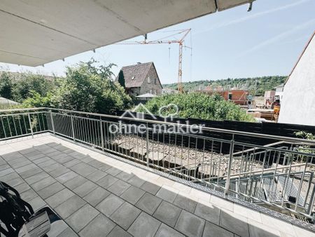 Lichtdurchflutete Wohnung mit Balkon (möbliert) - Photo 2