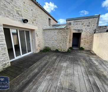Location Maison 4 pièces 92m² STE SOULLE 17220 - Photo 6