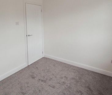 Stockport Road, Denton, Manchester - Photo 1