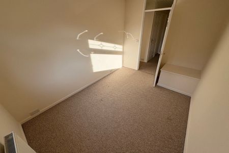 Hangerfield Court - Photo 4