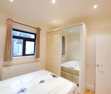 The Mews, Turnpike Lane, London, N8 - Photo 6