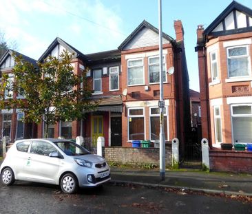 5 bedroom semi-detached house to rent - Photo 4