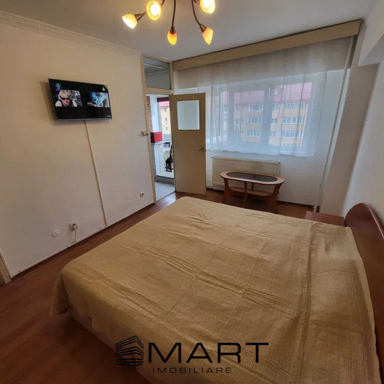 Garsonieră luminoasă de închiriat în Răcădău – Str. - Fotografie 1