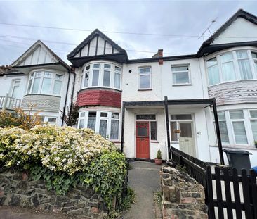 Lord Roberts Avenue, Leigh-On-Sea - Photo 1