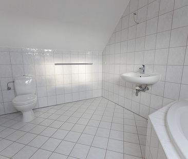 ** Schöne Maisonette-Wohnung im Dachgeschoss | 3 Zimmer |Tageslichtbad |ab Juli bezugsfrei ** - Foto 4