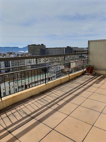 A louer appartement de type 2 avec grande terrasse et parking à Marseille 13004 La Blancarde - Photo 2