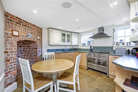 5 bedroom terraced house to rent - Photo 2