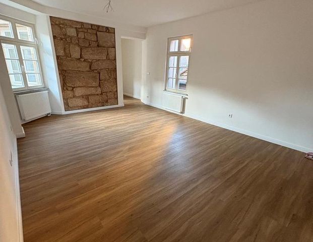 Attraktive 4-Zimmer-Wohnung in Fürth – frisch renoviert & energetisch saniert! - Foto 1