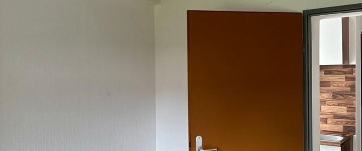 2 Zimmer, Kochecke, Bad, Terrasse - Foto 1