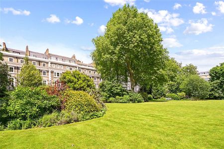 Savills are proud to launch this unique, newly created, spacious ultra-luxury apartment with dual aspect views over both gardens of Onslow Square and state of the art systems. - Photo 2