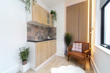 Room in a Shared House, Newark Street, L4 - Photo 4