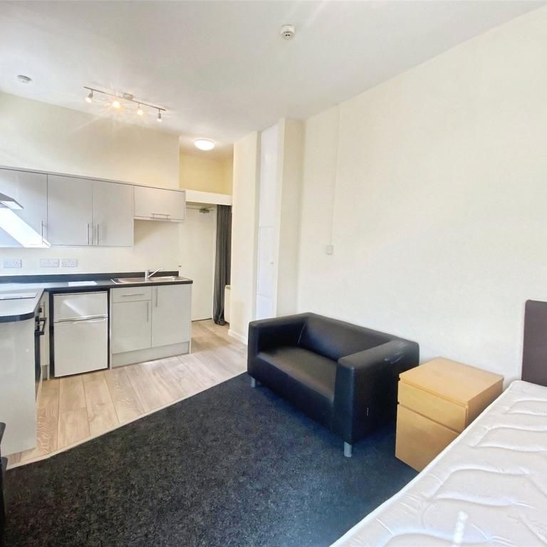 1 bedroom flat to rent - Photo 1