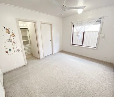 VILLA IN QUIET LOCATION - VERY CLOSE TO CITY - Photo 4