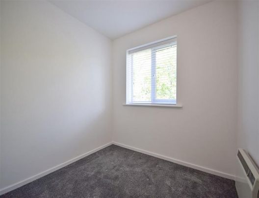 2 Bedroom Apartment To Let - Photo 1