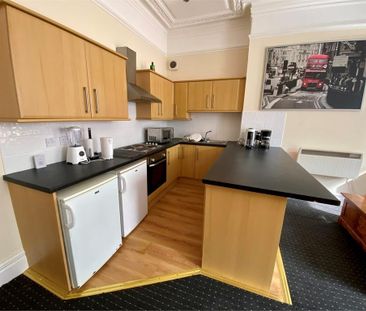 2 bedroom apartment to rent - Photo 3