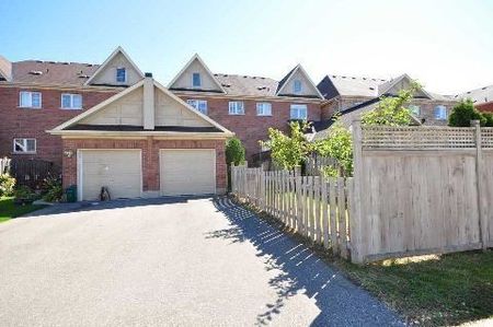 For Lease - 3373 Eglinton Avenue, Mississauga, Ontario - Photo 5