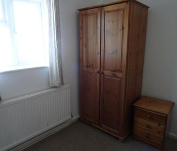 1 bedroom in a house share to rent - Photo 6