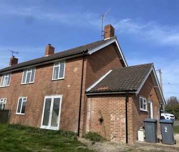 3 bedroom semi-detached house to rent - Photo 1