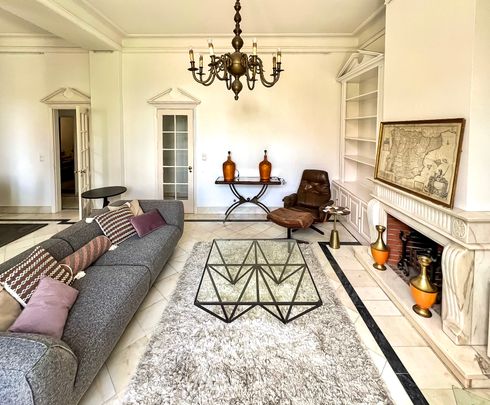3-bed historic chalet in Monte Estoril - Photo 1