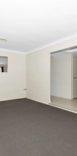 4 Bedroom Home - Photo 1