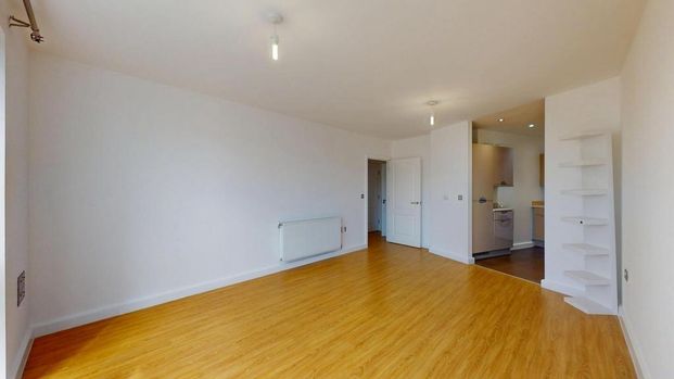 2 bedroom flat to rent - Photo 1