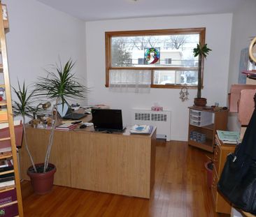 LIMOILOU, ST-PIEX,TRANQUILLE,TRÈS PROPRE, LIBRE, GRAND 41/2 AVEC PI... - Photo 2