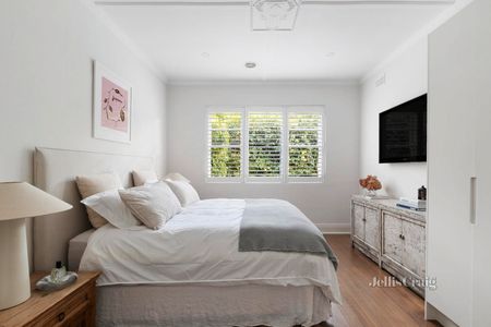 8 Cliff St, South Yarra - Photo 2