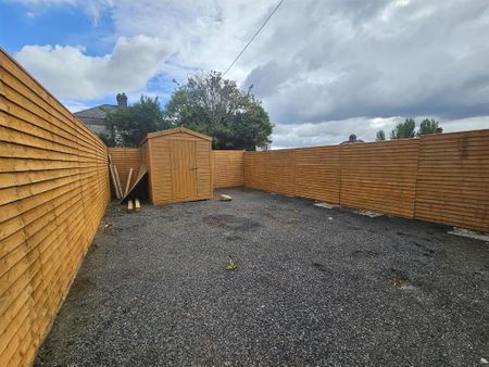 7 Silverstream Parade, Belfast, BT14 8GR - Photo 2