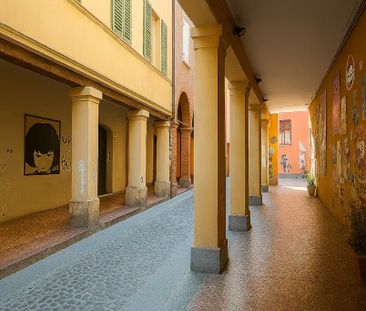 Via Valdonica, Bologna, Emilia-Romagna 40126 - Photo 2