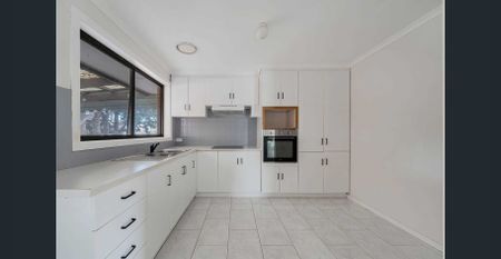 Great Location - Photo 2