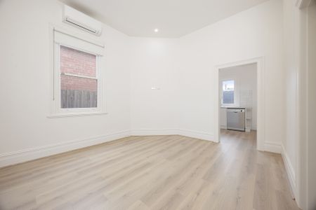 53 Duke Street, Windsor VIC 3181 - House For Rent | Domain - Photo 4