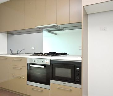 Australis: 21st Floor - Unbelievable City Location! - Photo 5