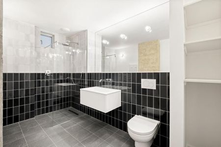 3 bedroom flat to rent - Photo 5