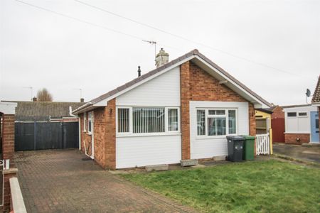 Seafield Road South Caister, Great Yarmouth - Photo 3