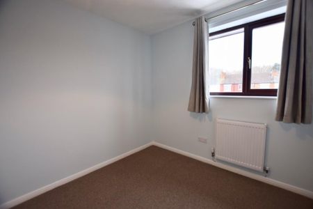 Madeira Croft, Chapelfields, Coventry - 3 Bedroom Semi, Driveway and Garage - Photo 2