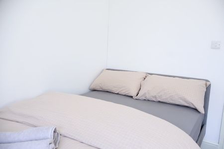 Studio Flat, Haydons Road, SW19 - Photo 3