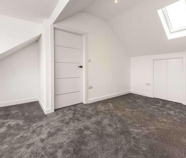 Victoria Road, East Barnet, EN4 - Photo 1