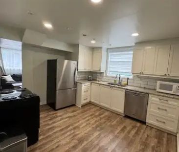 Parkdale - Fully Furnished Lower Suite | 923 35A ST NW, Calgary - Photo 1