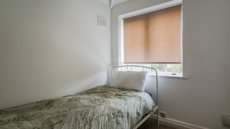 147 Cherington Road - Photo 4