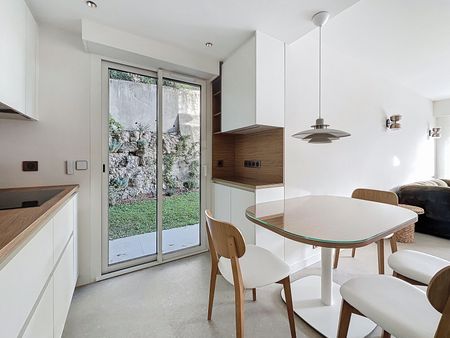 Location Appartement 3 pièces 63m² NICE 06000 - Photo 5