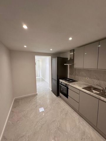 Room in a Shared House, Wensleydale, LU2 - Photo 3