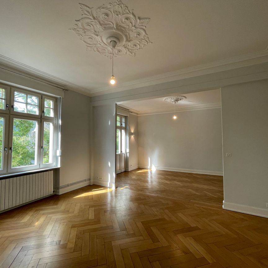 Location Appartement 5 pièces 138m² - Photo 1