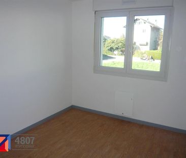 Location appartement rénové 2 pièces 33.08 m² à Cluses (74300) - Photo 2