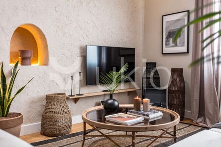 Madrid Capital, Community of Madrid 28010 - Photo 2