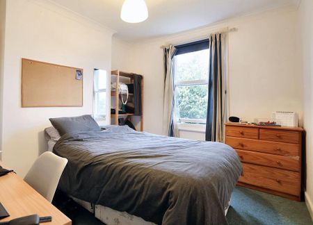 5 bedroom terraced house to rent - Photo 2